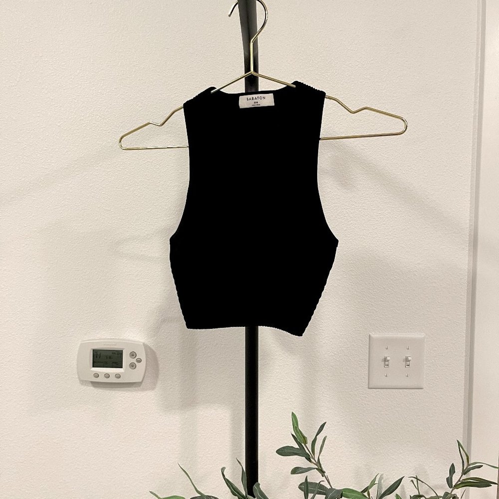 Aritzia Babaton Sculpt Knit Racer Cropped Tank Black | XXS